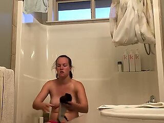 Tenåring mor amy real spy dusj 4a - svett etter fotballsøl